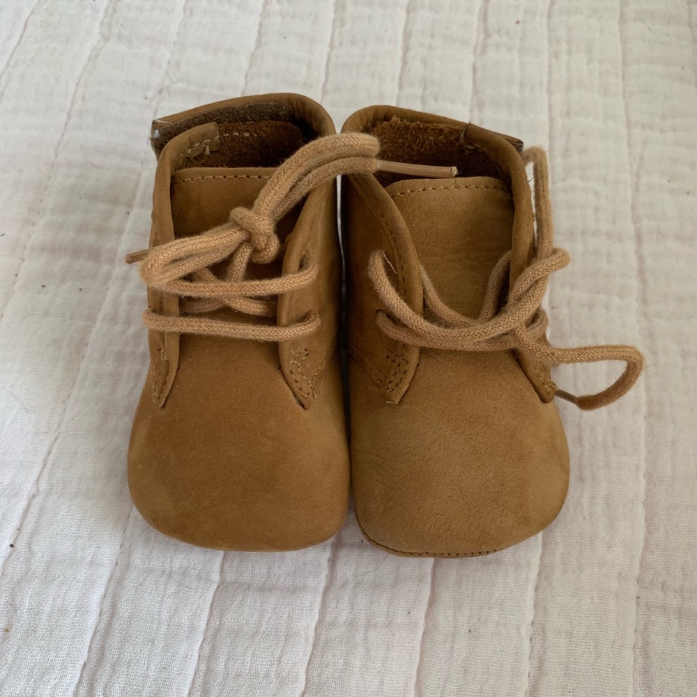 Baby booties crib shoes
